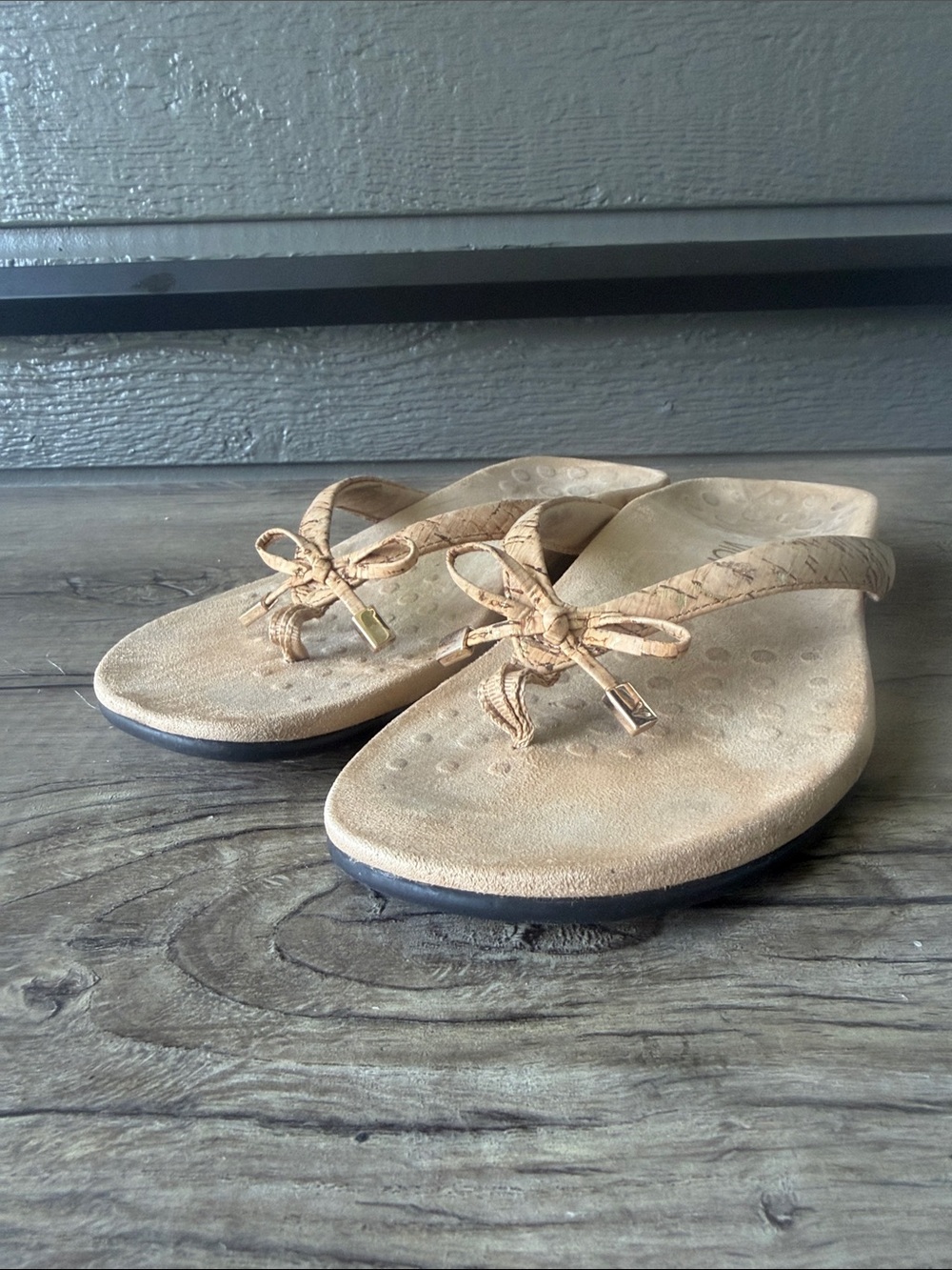 Women’s Vionic sandals size 8.8